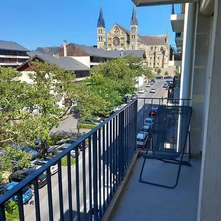 Apartment Vue Sur La Basilique 'st 'remi